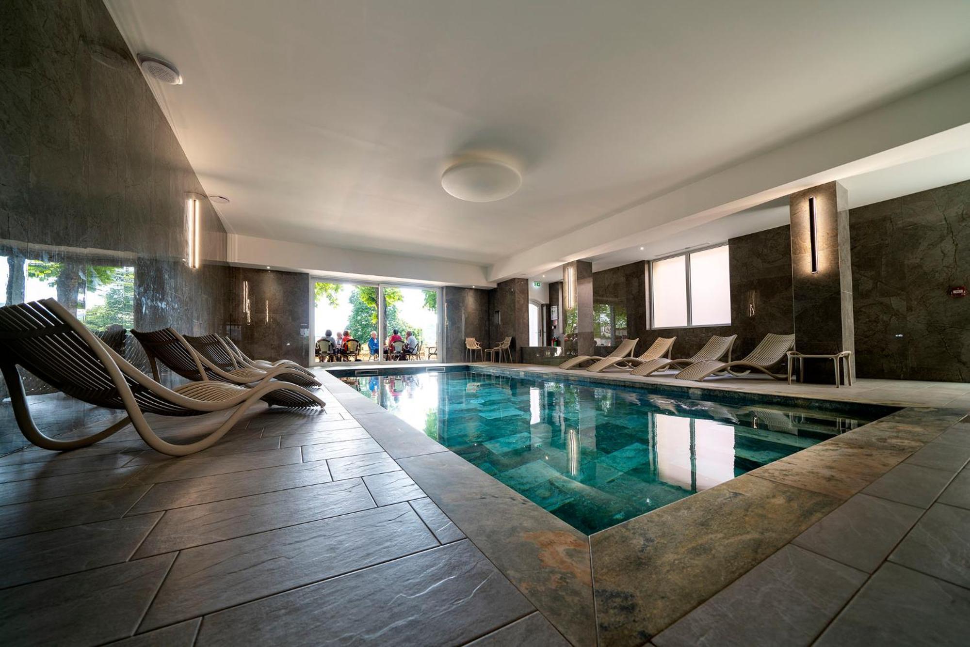 Hotel Munsch Restaurant & Wellness, Colmar Nord - Haut-Koenigsbourg Сент-Ипполит Экстерьер фото