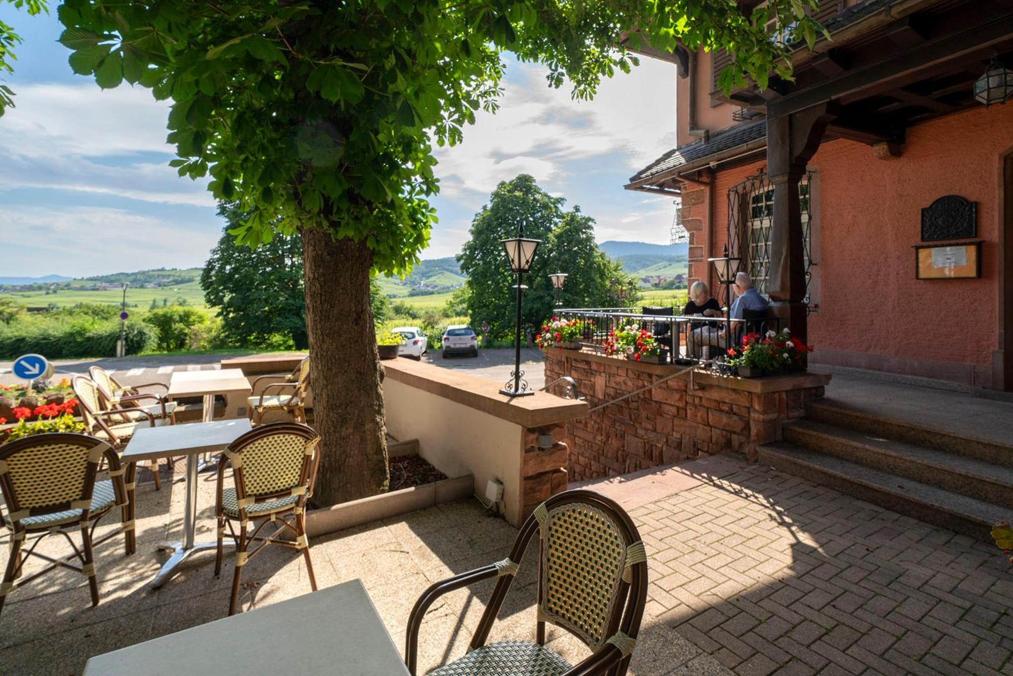 Hotel Munsch Restaurant & Wellness, Colmar Nord - Haut-Koenigsbourg Сент-Ипполит Экстерьер фото